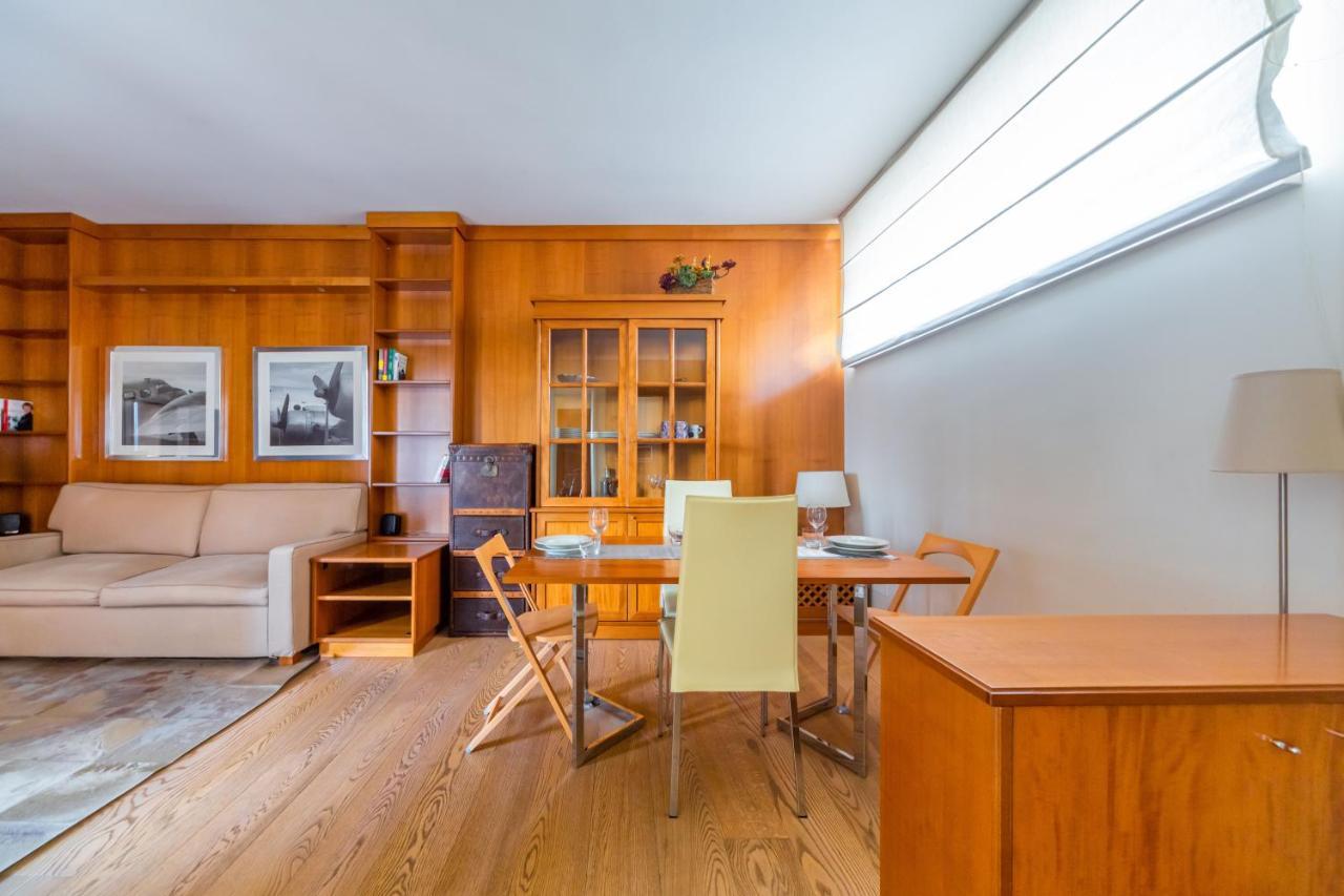 Cozy Apt - Corso Vercelli & Conciliazione M1 Milano Exteriör bild