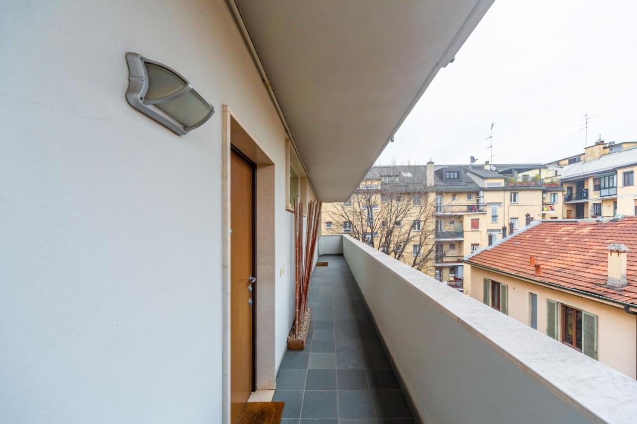 Cozy Apt - Corso Vercelli & Conciliazione M1 Milano Exteriör bild