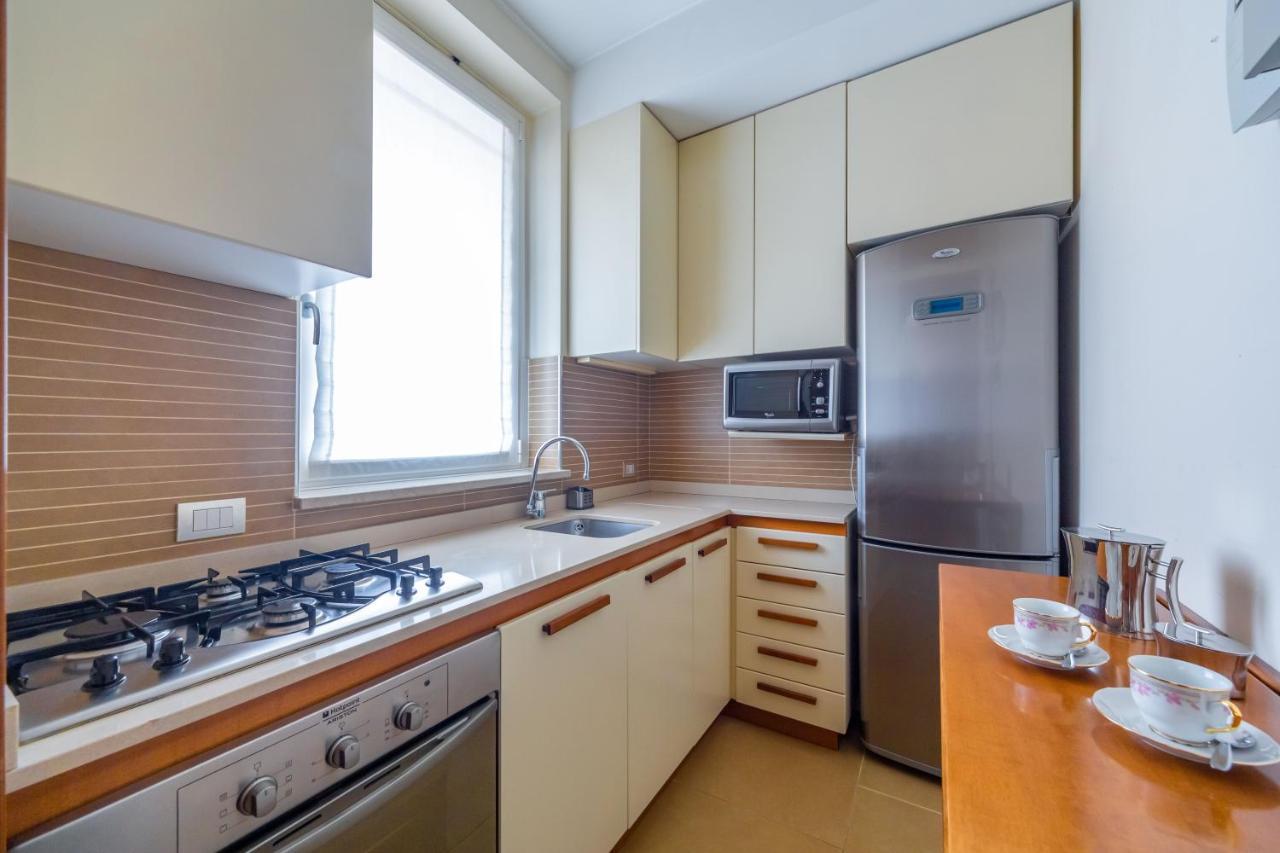 Cozy Apt - Corso Vercelli & Conciliazione M1 Milano Exteriör bild