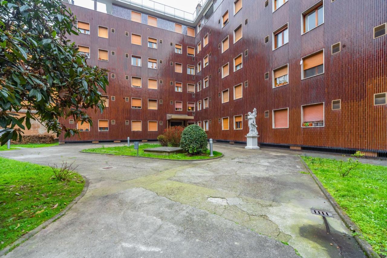 Cozy Apt - Corso Vercelli & Conciliazione M1 Milano Exteriör bild